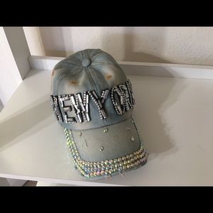 NY glam hat. Never worn.
